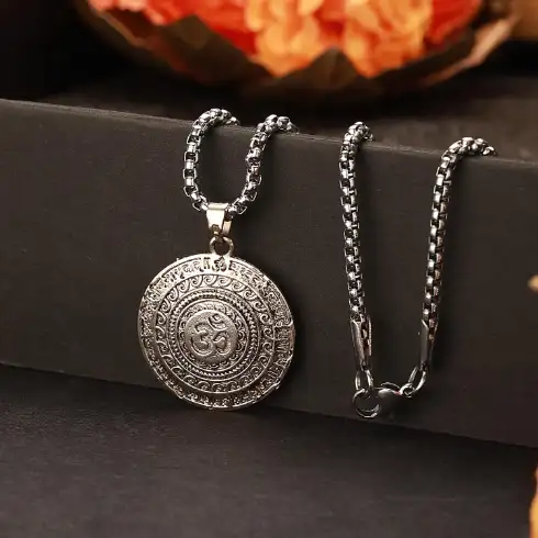 Maha Mrityunjaya Om Pendant with Chain for Men